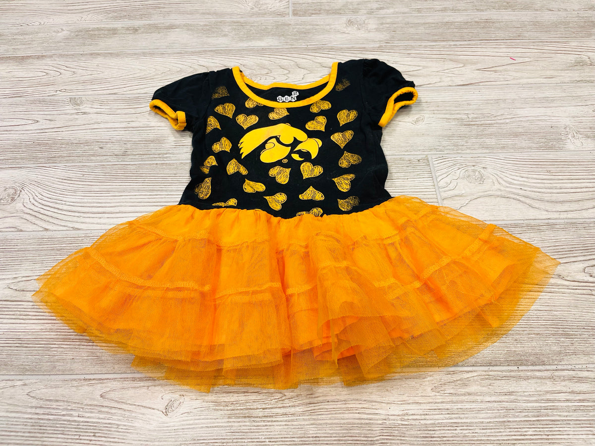 Gen2 Iowa Hawkeyes Short Sleeve Dress