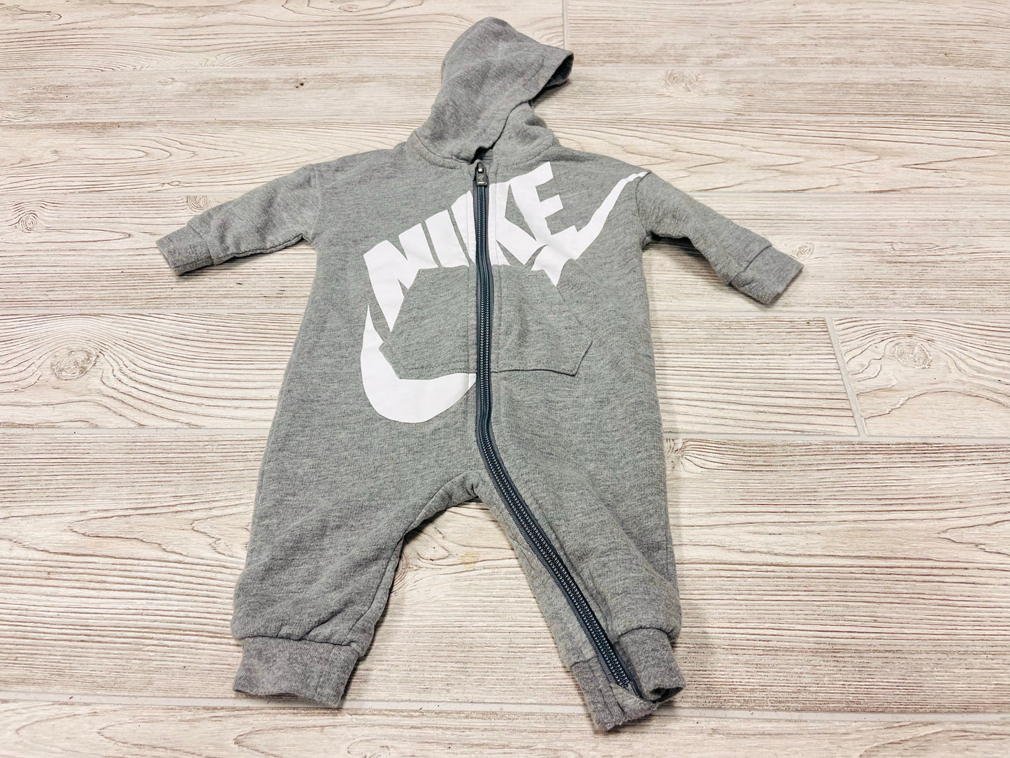 Nike Hooded Zip Up Outfit