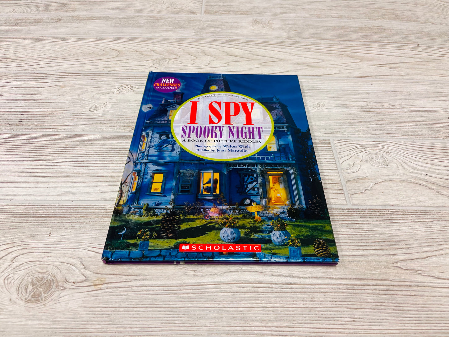 I Spy Spooky Night A Book Of Picture Riddles