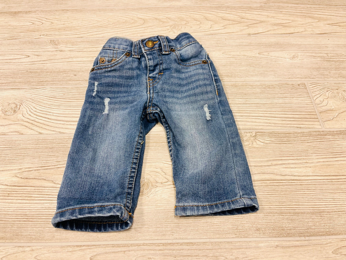 Levi’s 514 Straight Jeans
