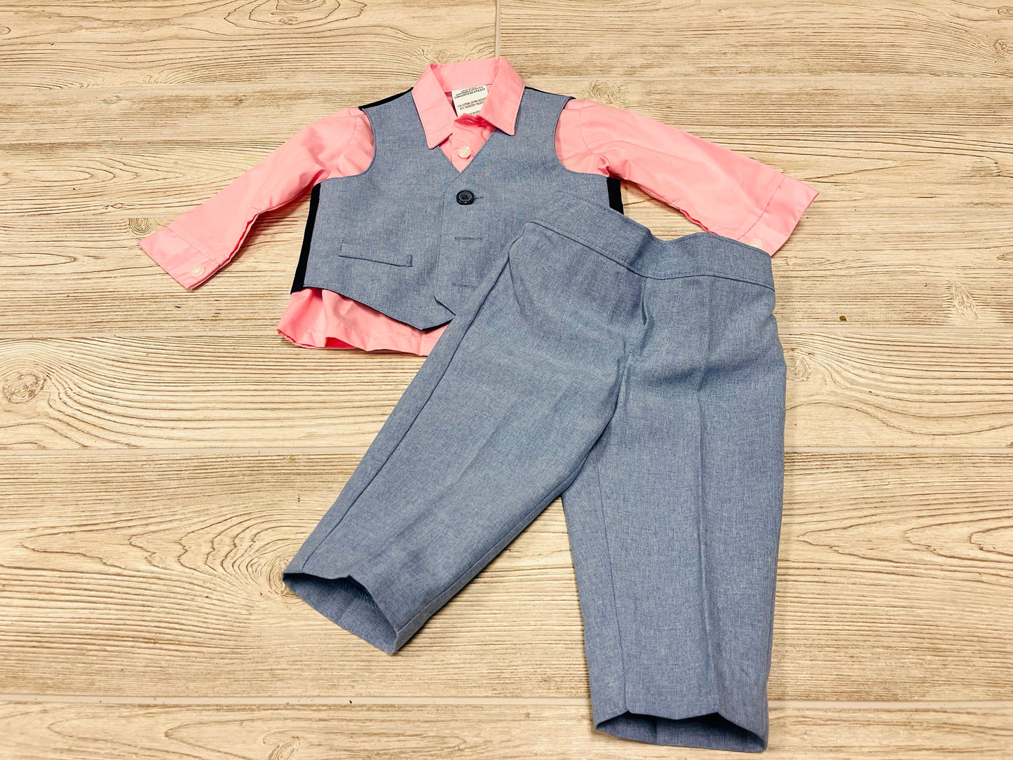 Van Heusen 3-Piece Suit