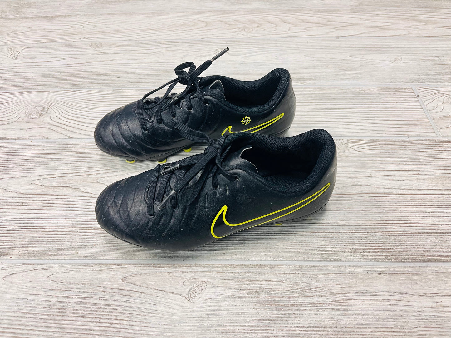 Nike Tiempo Legend Cleats
