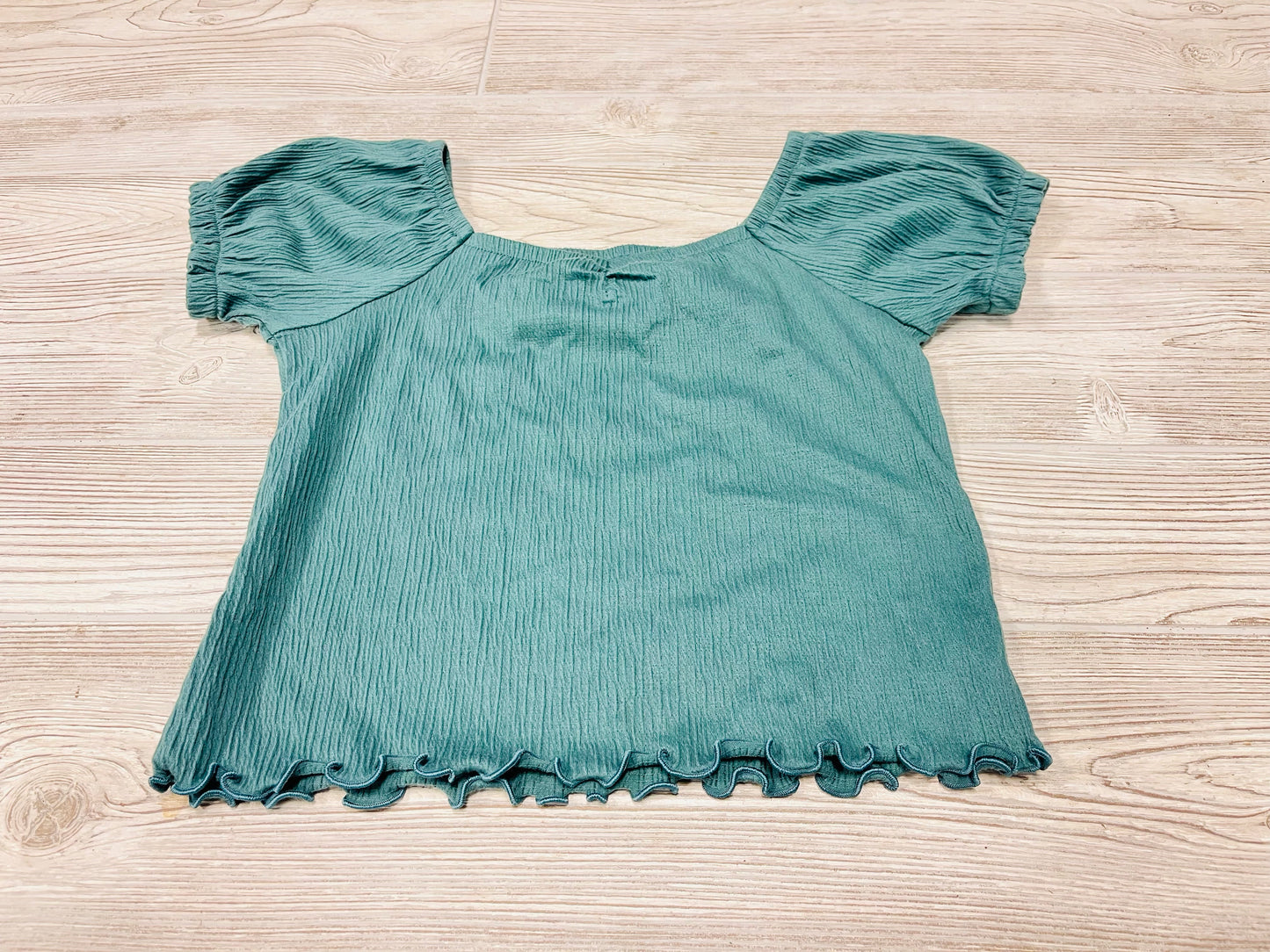 Old Navy Cropped Short Sleeve Shirt