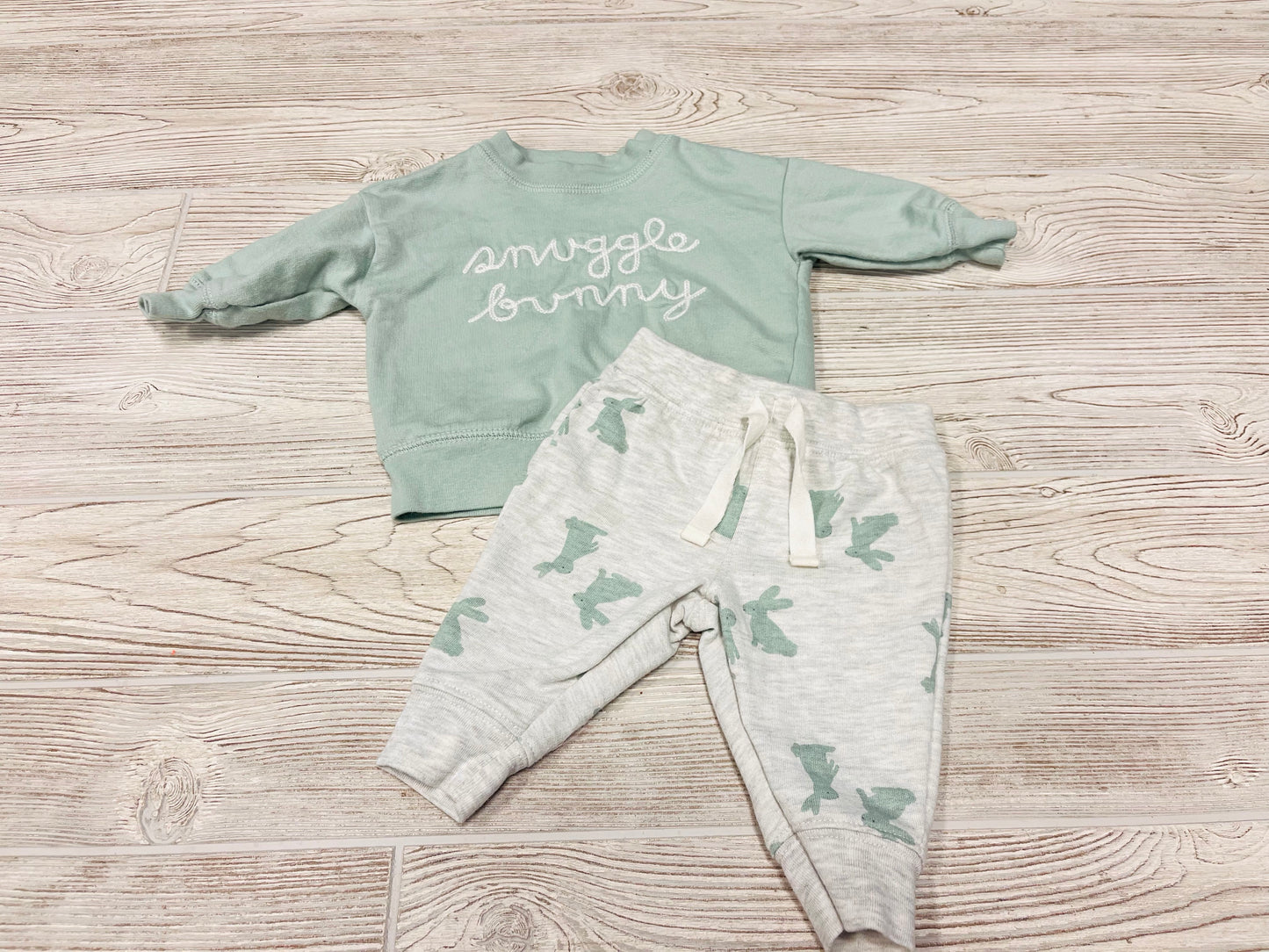 Carter’s “Snuggle Bunny” Two Piece Outfit