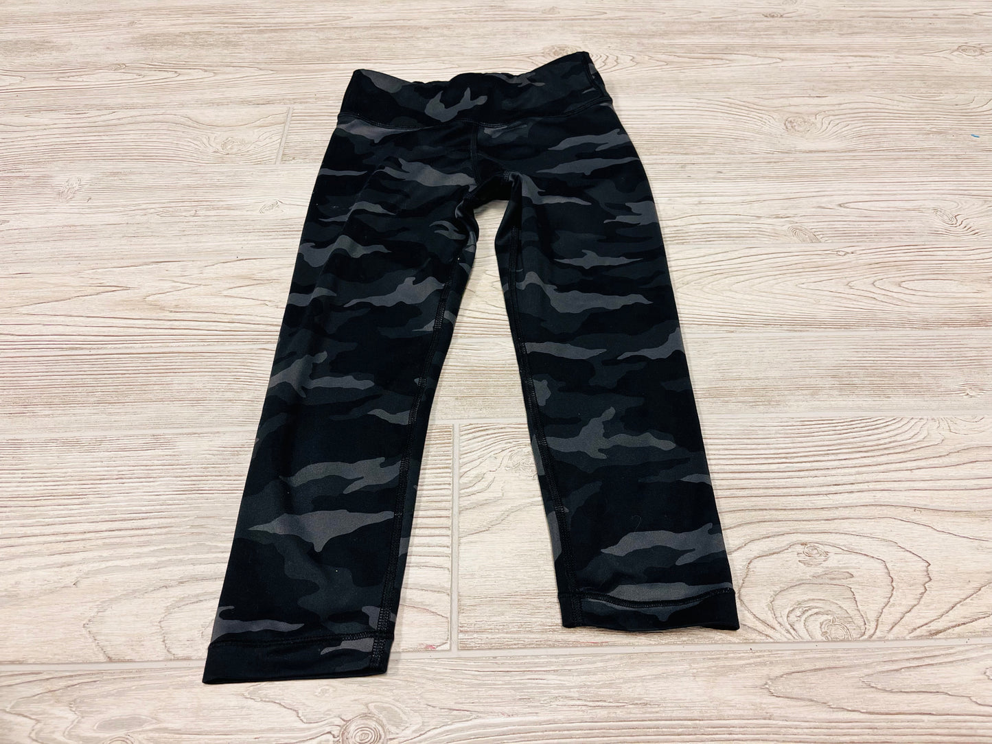 Athleta Girl Printed Chit Chat Capri
