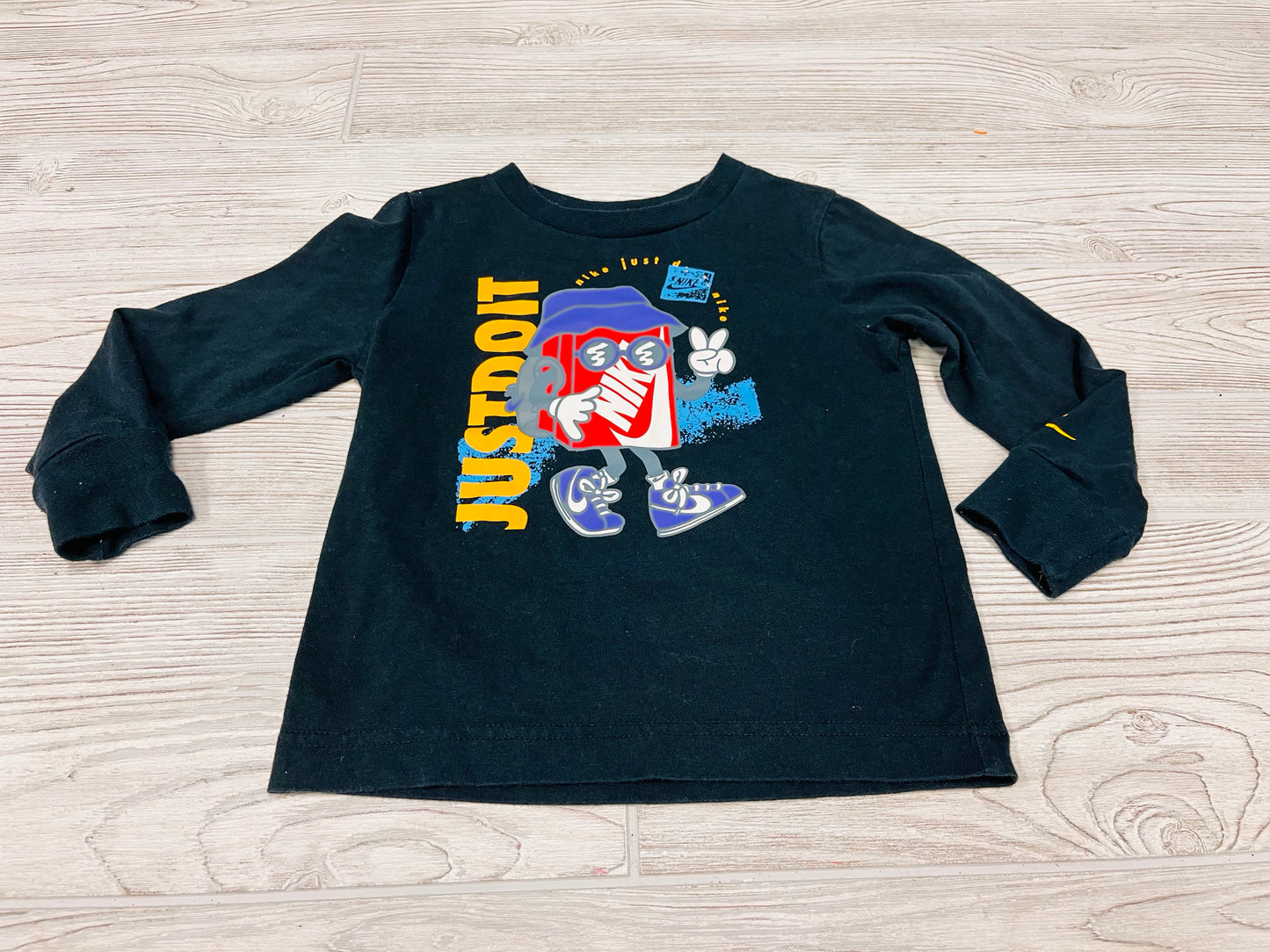 The Nike Tee Long Sleeve Shirt