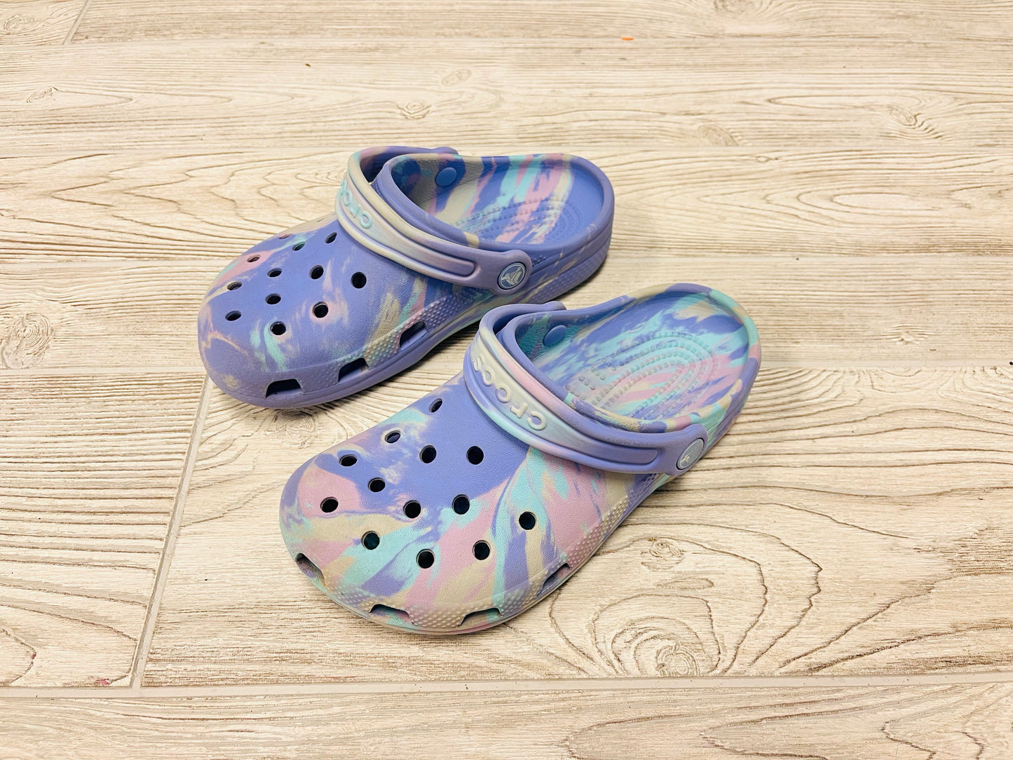 Crocs Marbled Classic Clog