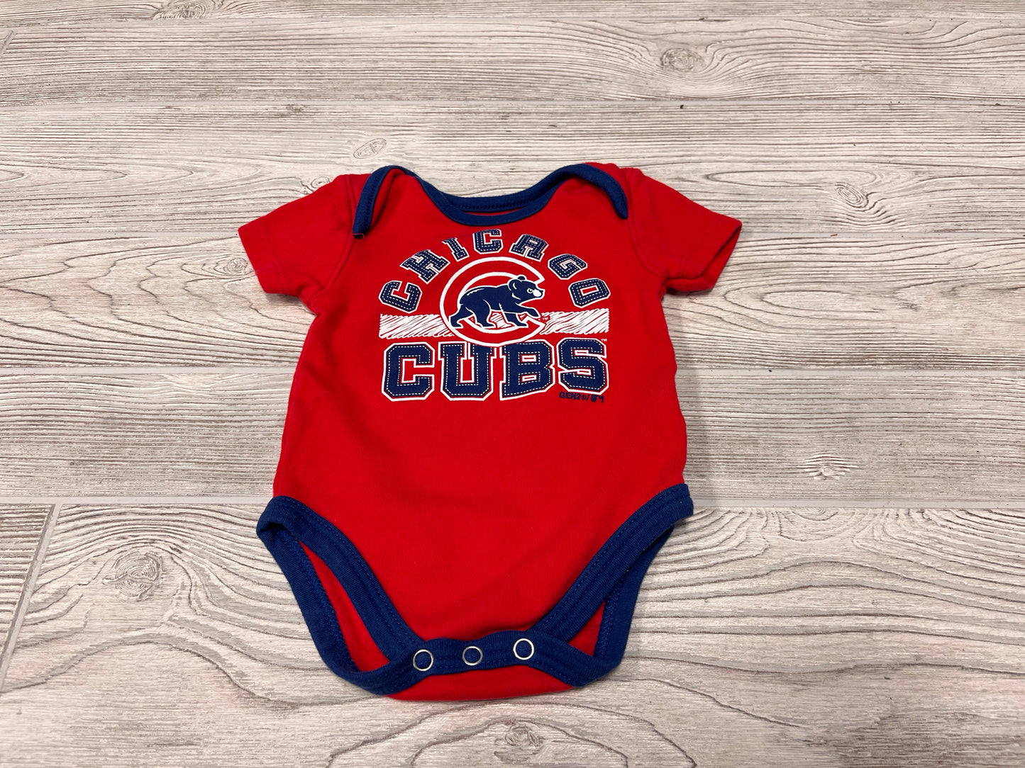 Genuine Merchandise Chicago Cubs Short Sleeve Onesie