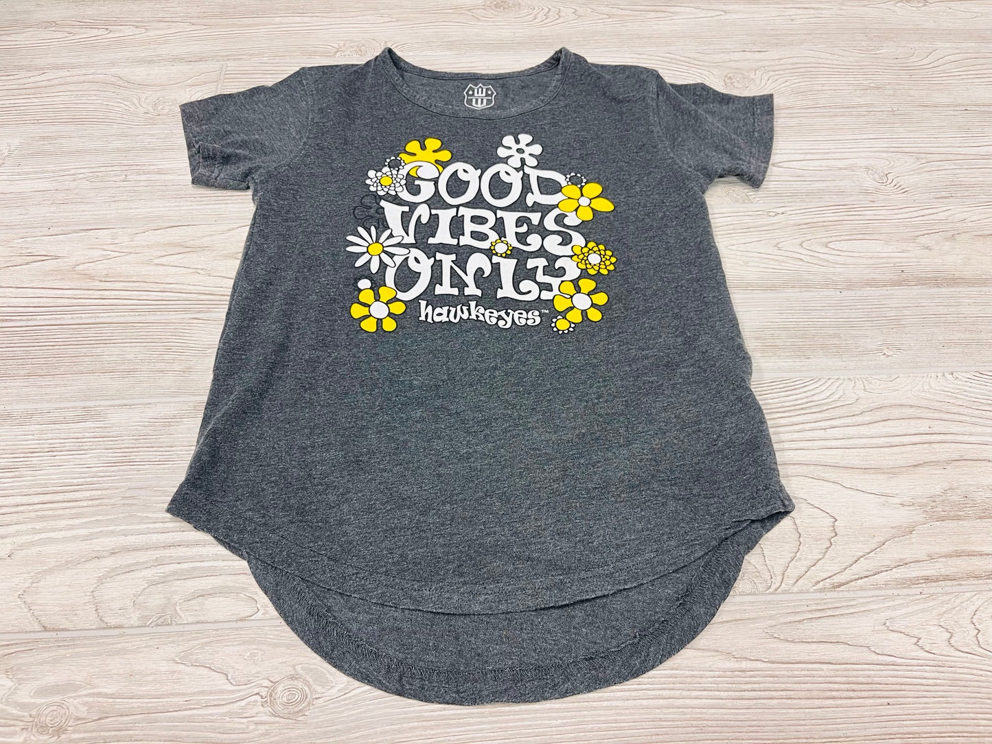 Wes And Willy “Good Vibes Only” Iowa Hawkeyes Short Sleeve Shirt