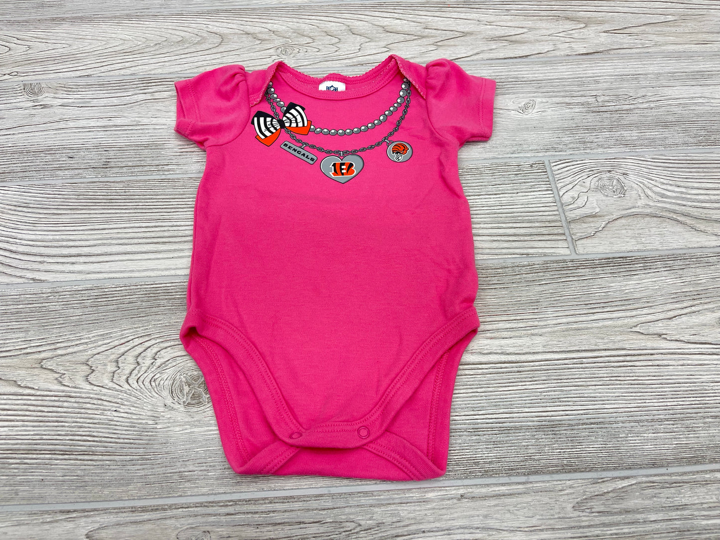 NFL Team Apparel Cincinatti Bengals Short Sleeve Onesie