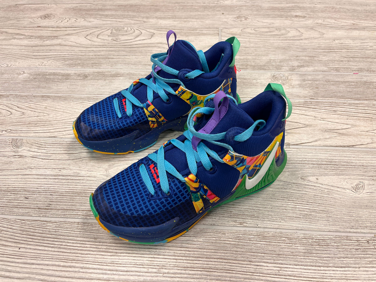 Nike LeBron Witness 7 GS Kaleidoscope Basketball Shoes