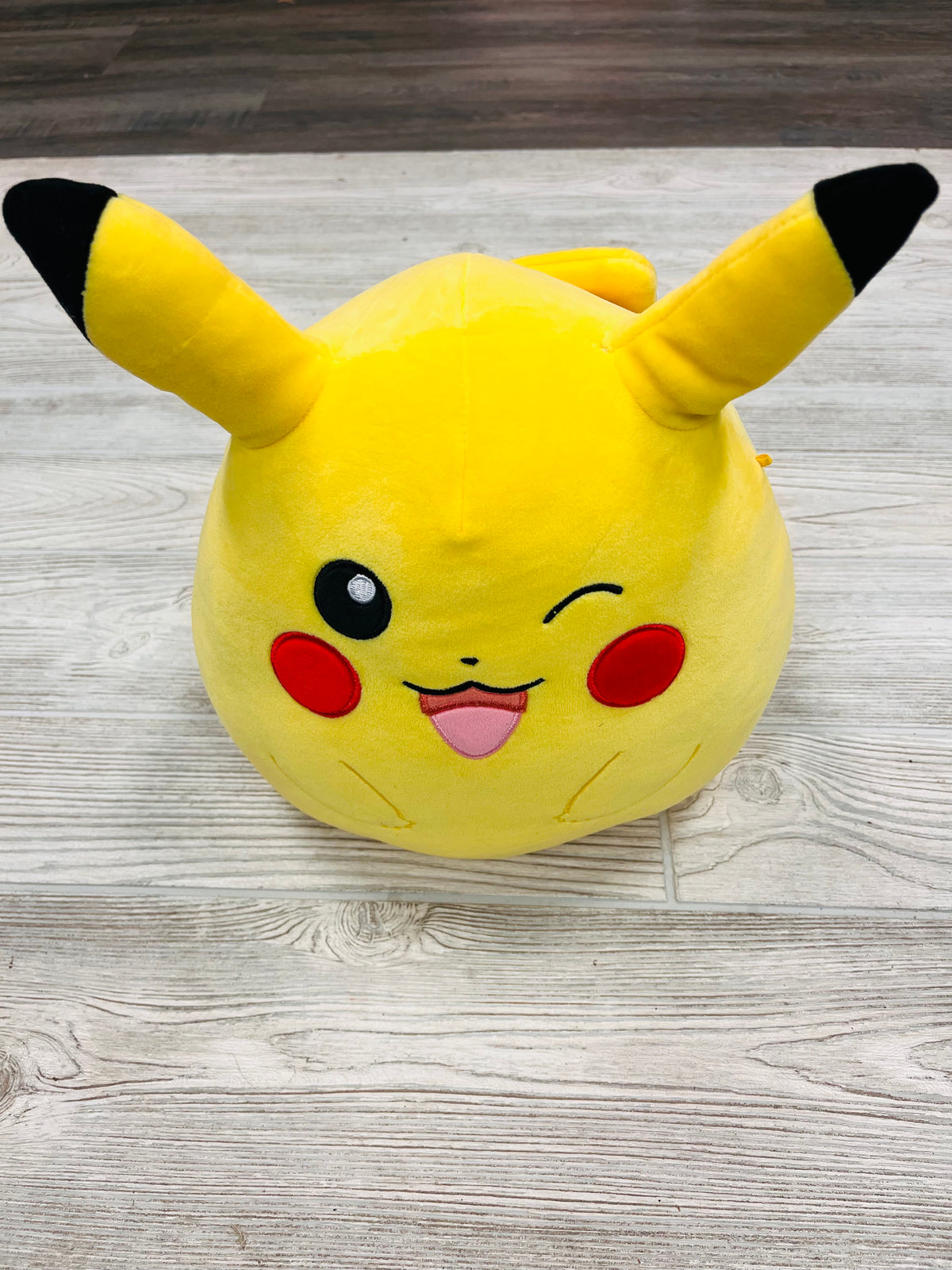 Original Squishmallows Pokémon Pikachu