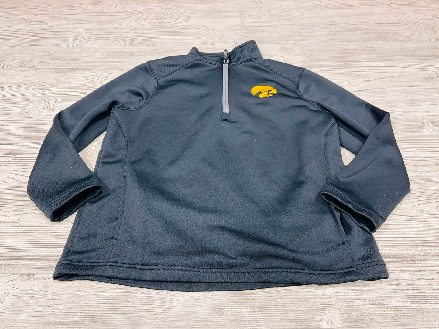 Under Armour Iowa Hawkeyes Athletic Pullover