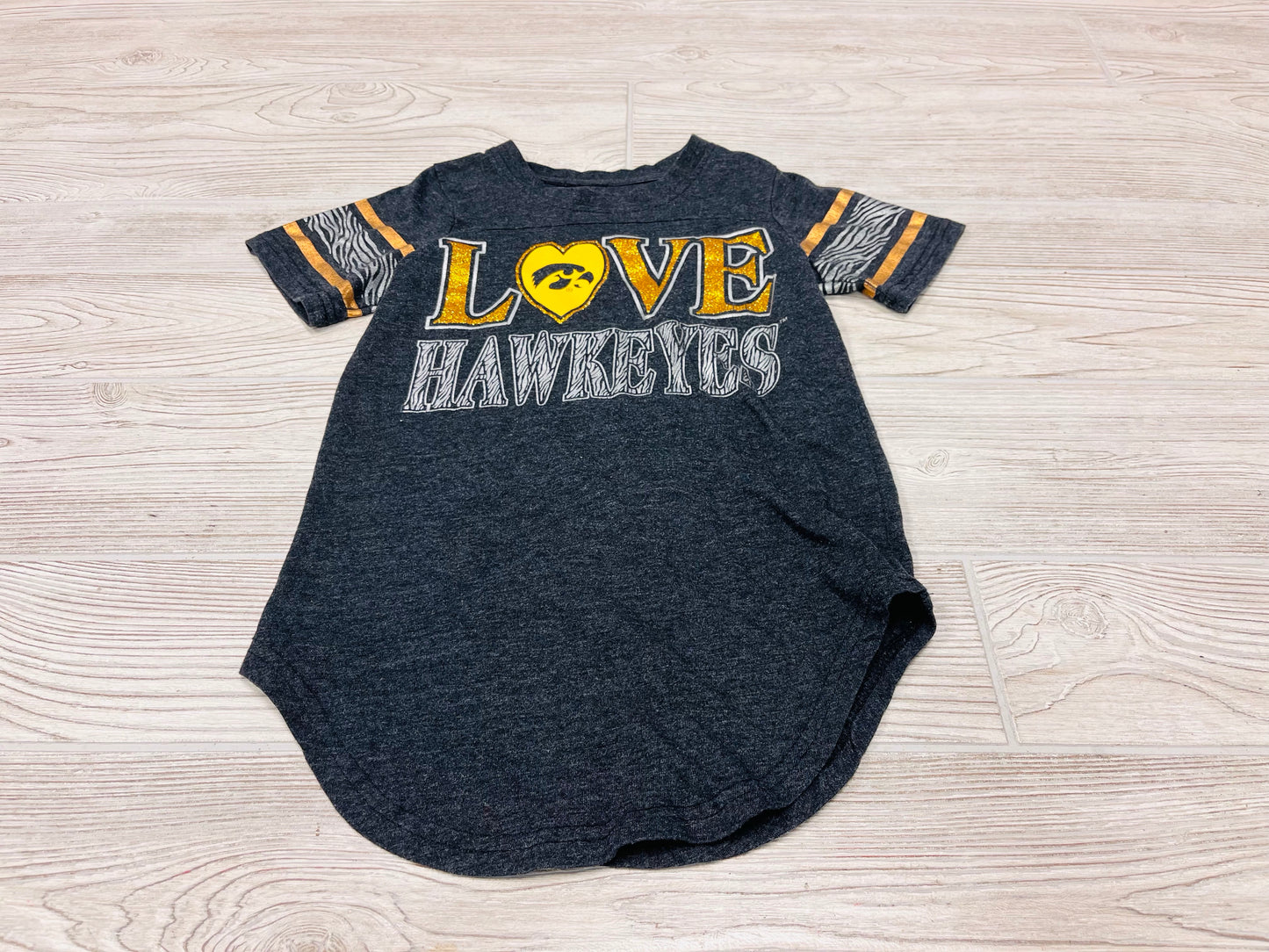 Colosseum “Love Hawkeyes” Short Sleeve Shirt