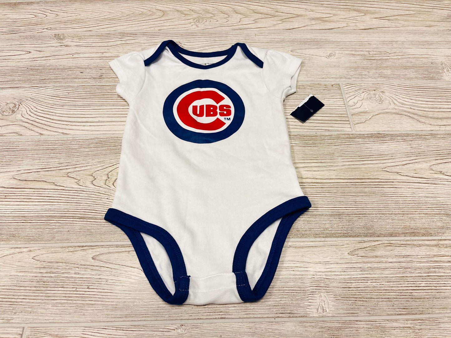 Genuine Merchandise Chicago Cubs Short Sleeve Onesie