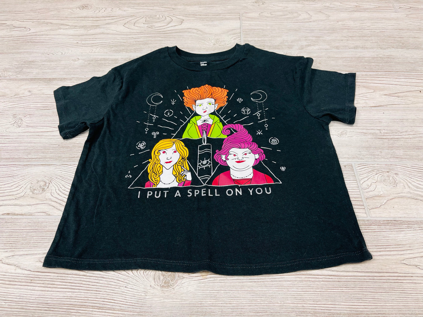 Hocus Pocus Cropped Short Sleeve Shirt
