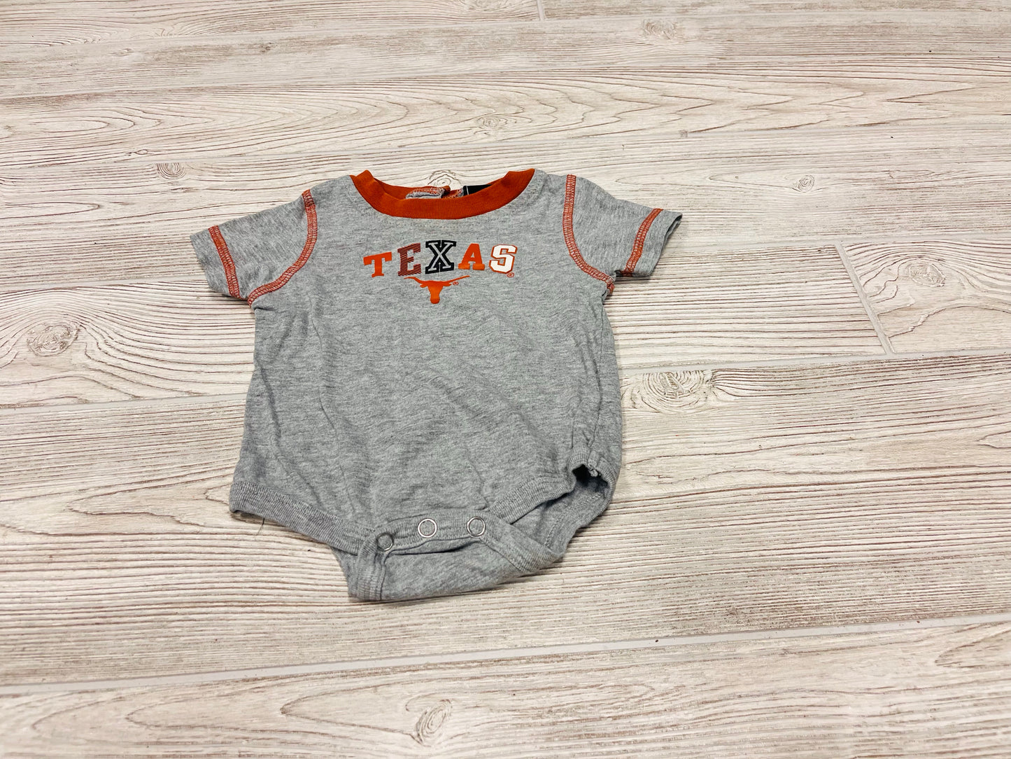 Genuine Stuff Texas Longhorns Short Sleeve Onesie