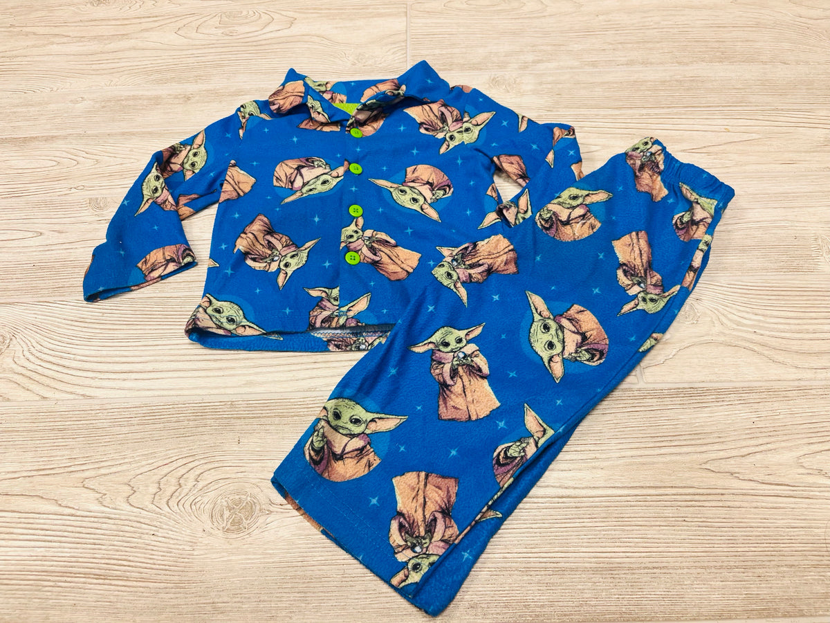 Star Wars Yoda Print Winter Pajamas