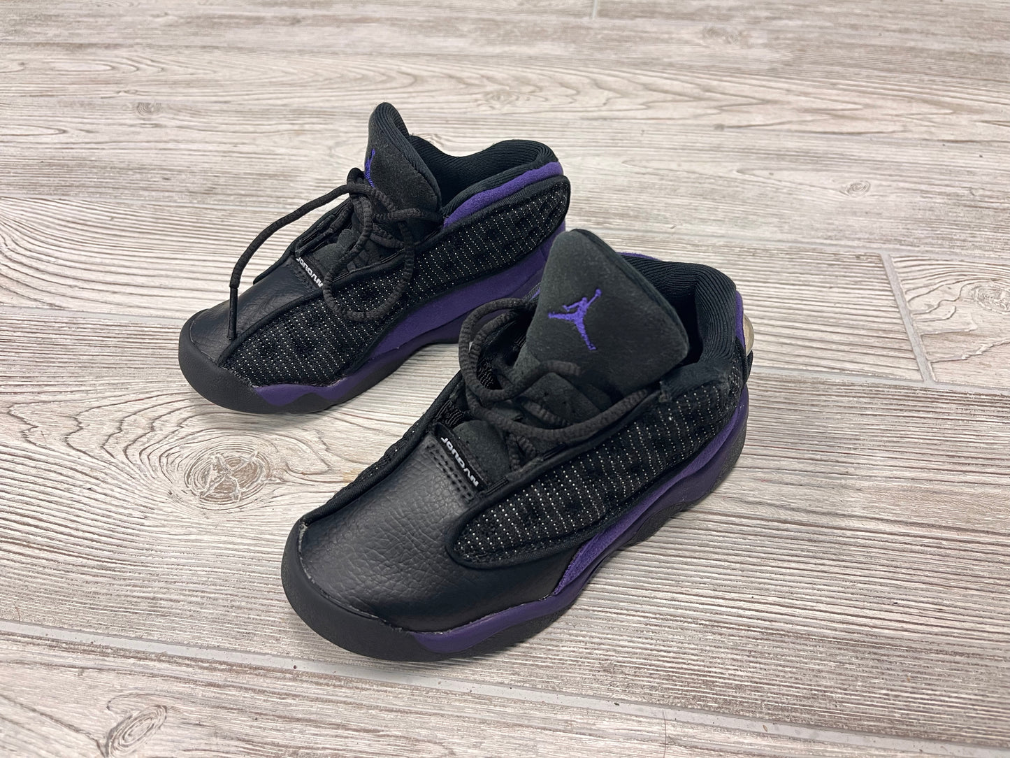 Nike Air Jordan 13 Retro Sneakers