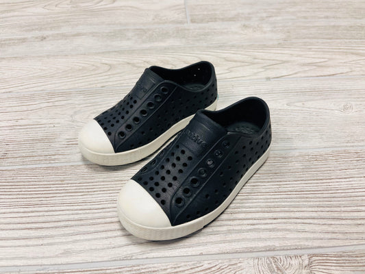Native Jefferson Slide Ons