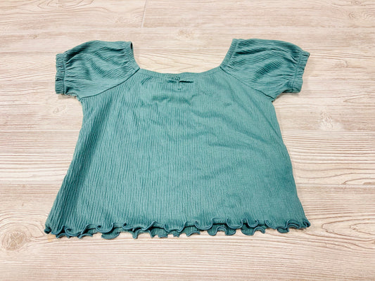 Old Navy Cropped Short Sleeve Shirt