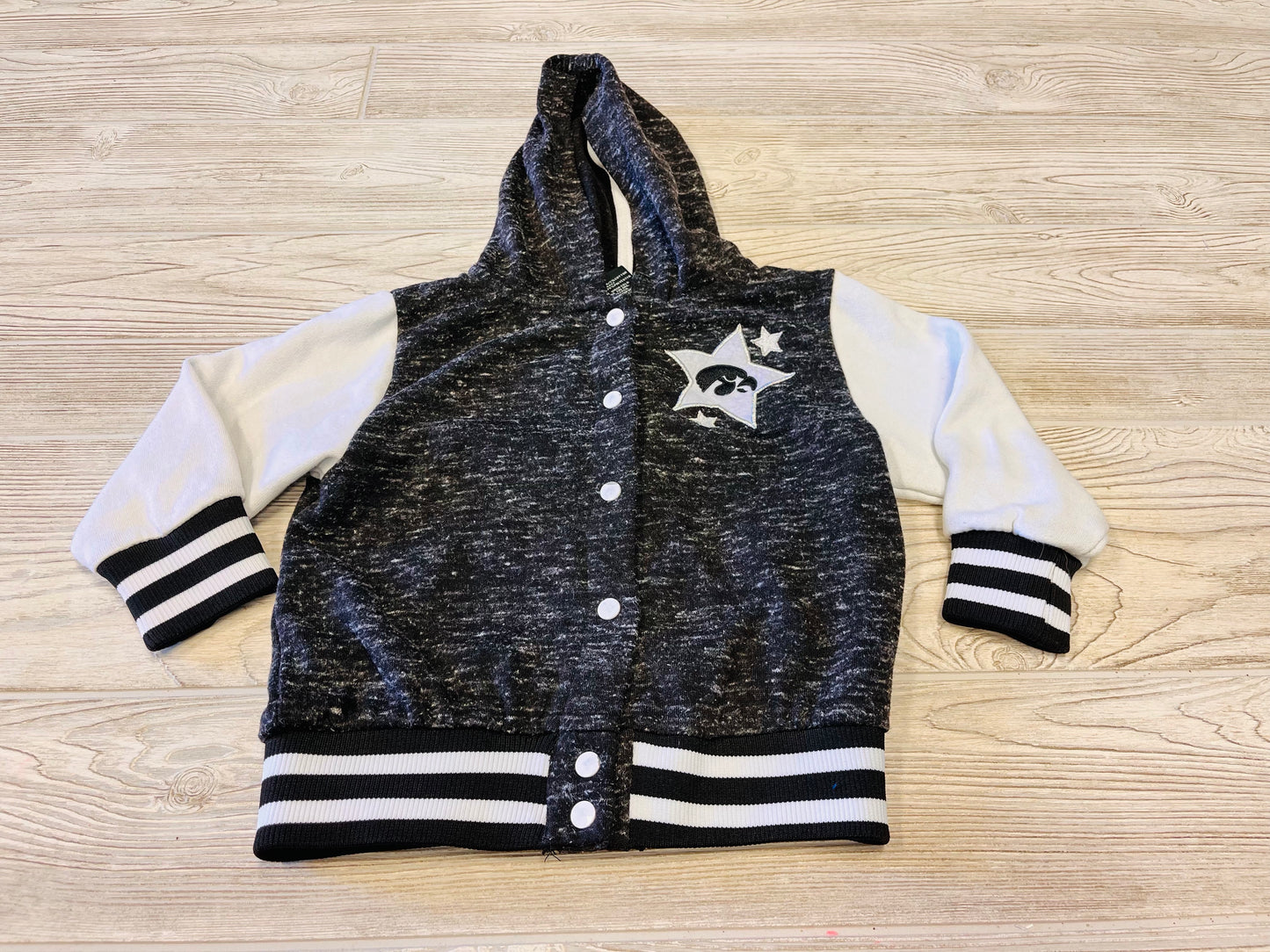 Colosseum Girls Iowa Hawkeyes Hooded Button Down Jacket