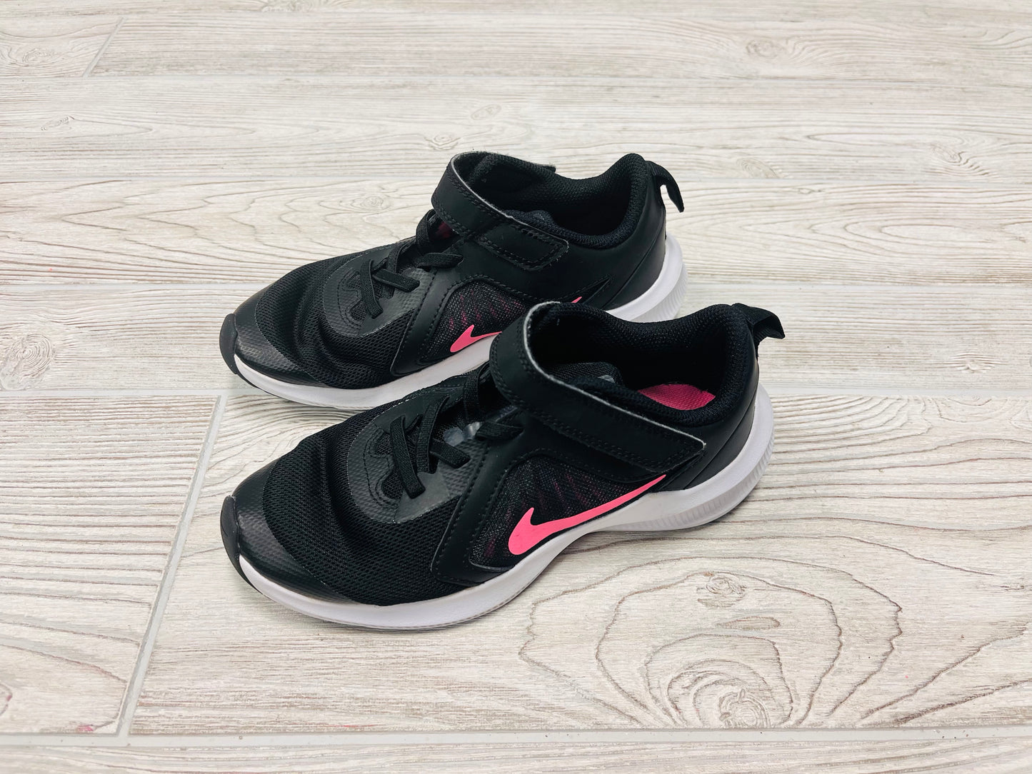 Nike Downshifter Sneakers