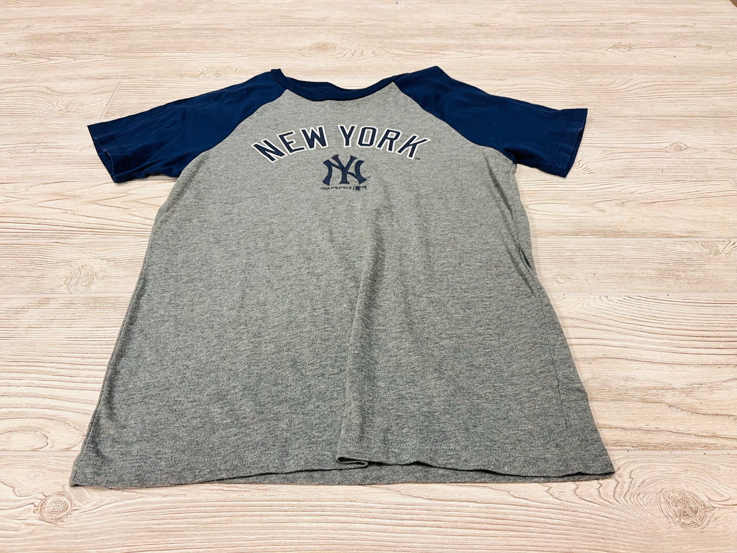 Genuine Merchandise New York Yankees Short Sleeve Shirt