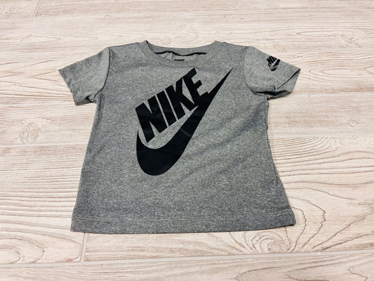 Nike Athletic Short Sleeve Shirt