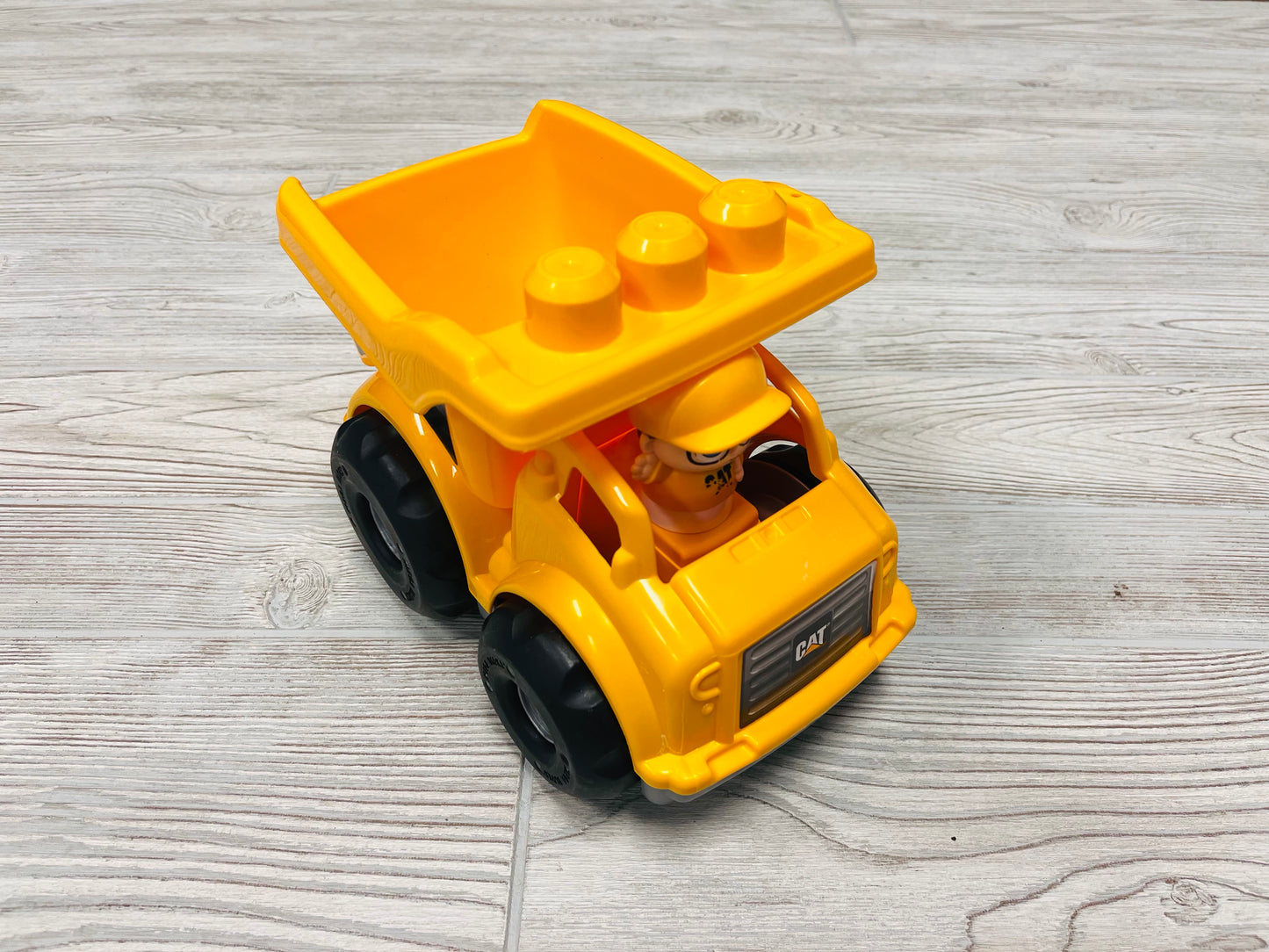 Mega Bloks CAT Lil’ Dump Truck
