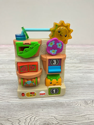 Fisher Price Laugh & Learn Peek & Play Busy Garden
