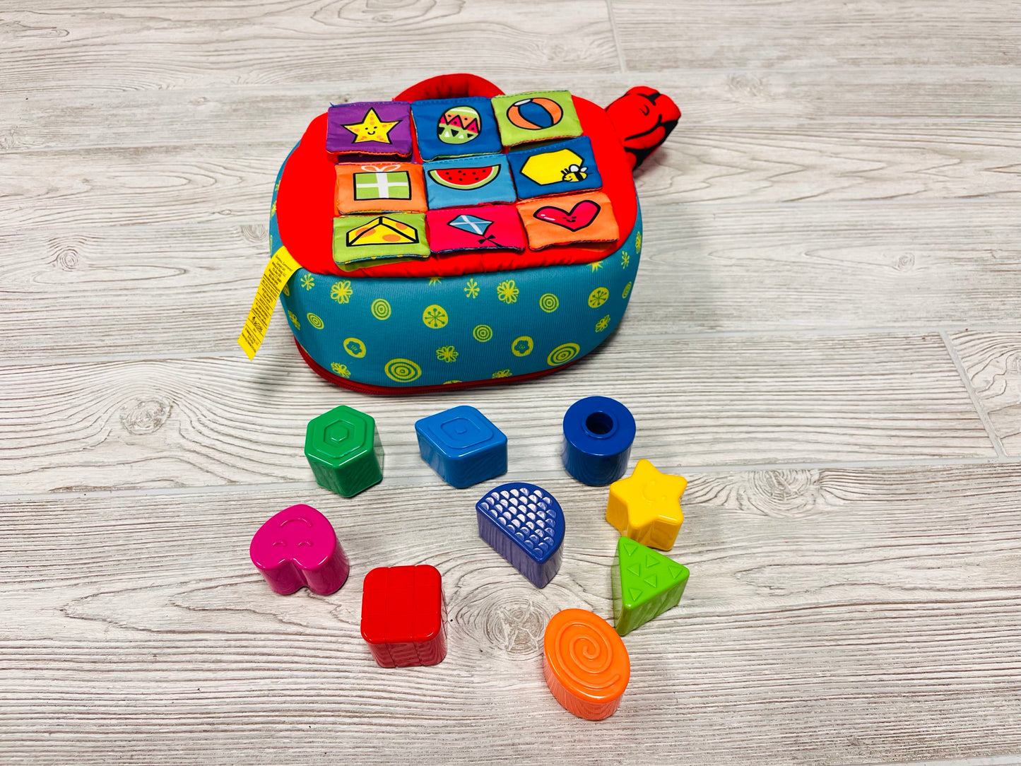Melissa & Doug K’s Kids Take-Along Shape Sorter