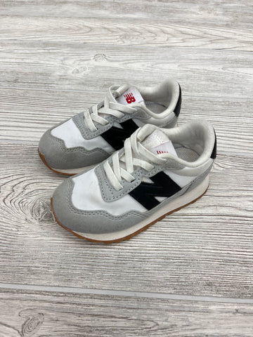 New Balance 237 Shoes