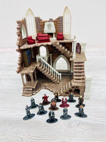 Nano Metalfigs Harry Potter Gryffindor Tower with Characters