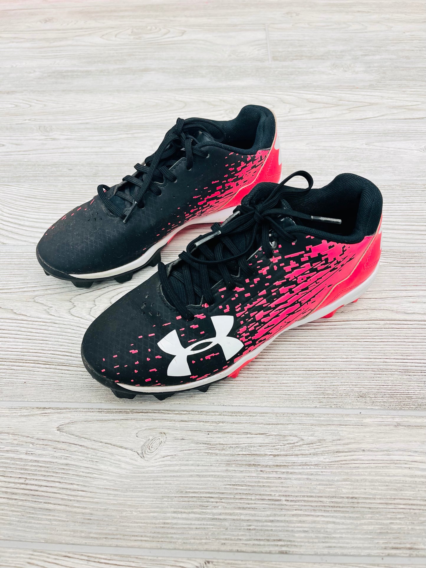 Under Armour Girls Softball Cleats