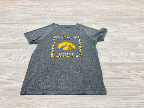 Rivalry Threads Iowa Hawkeyes Athletic Short Sleeve Shirt