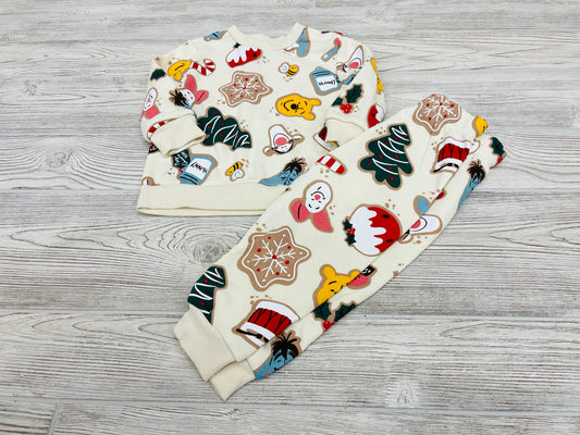 Disney Winnie the Pooh Christmas Sweatsuit