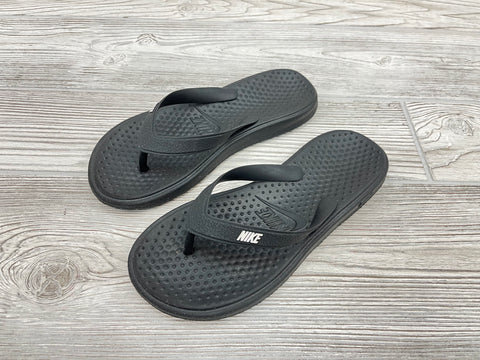 Nike Lightweight Flip Flops