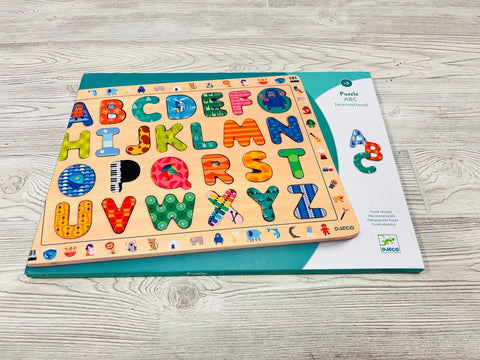 Djeco Puzzle ABC International