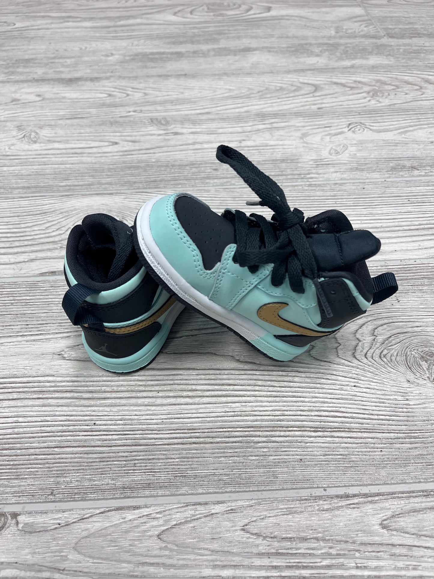 Jordan 1 Retro High Top