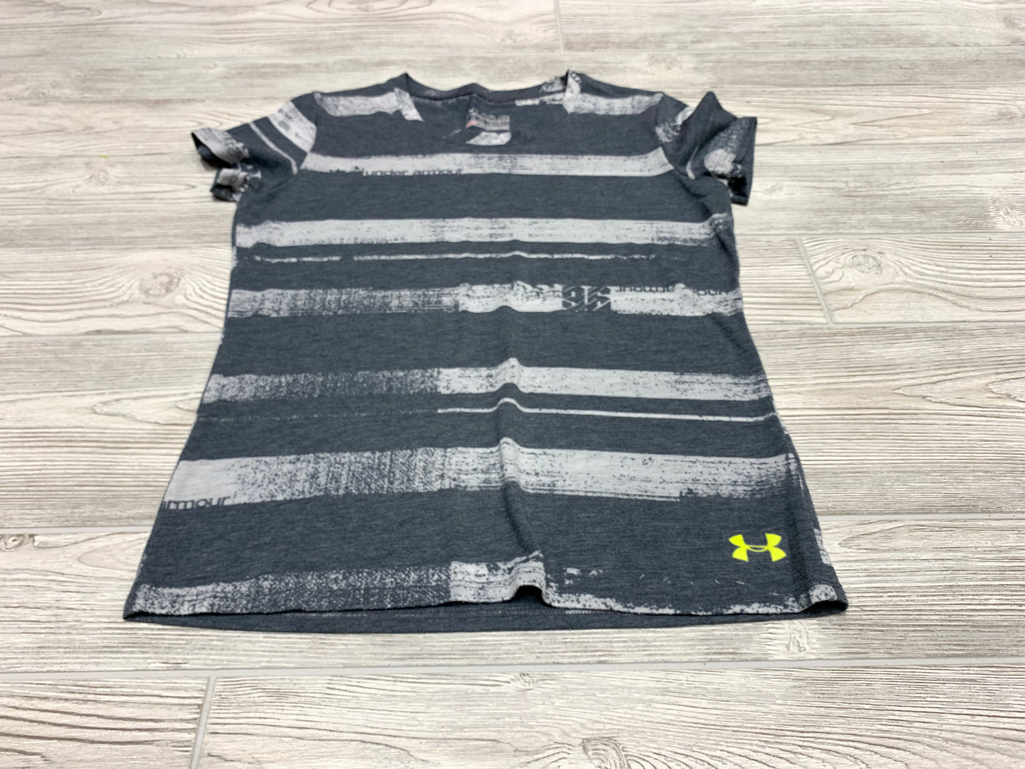 Under Armour Short Sleeve Shirt