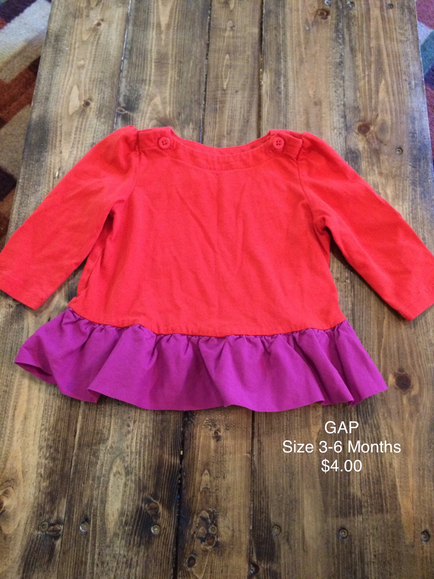 GAP Long Sleeve Shirt